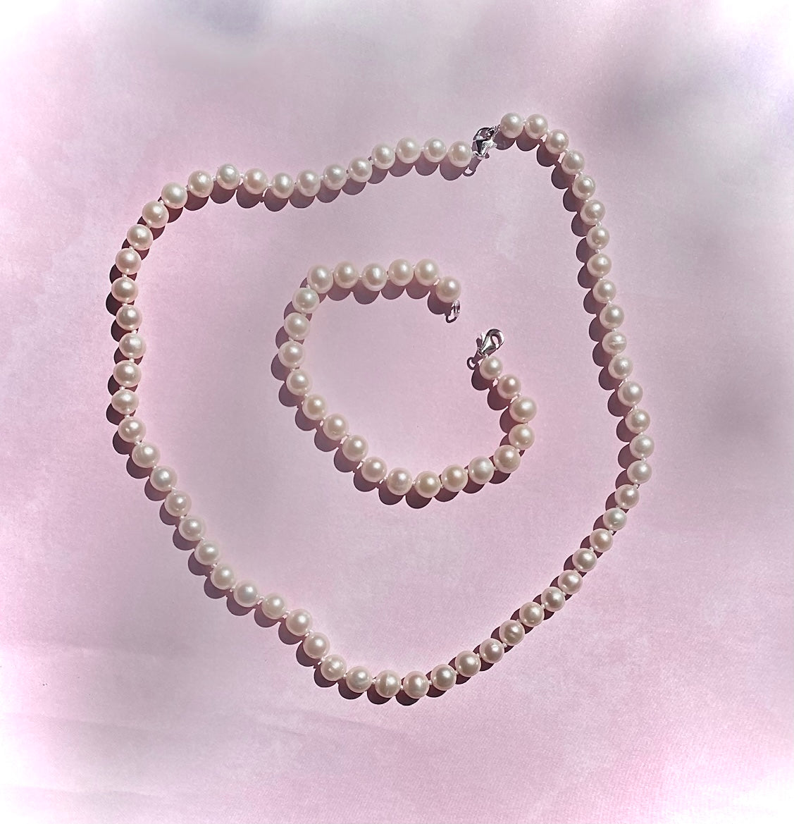 PÍA PEARL NECKLACE
