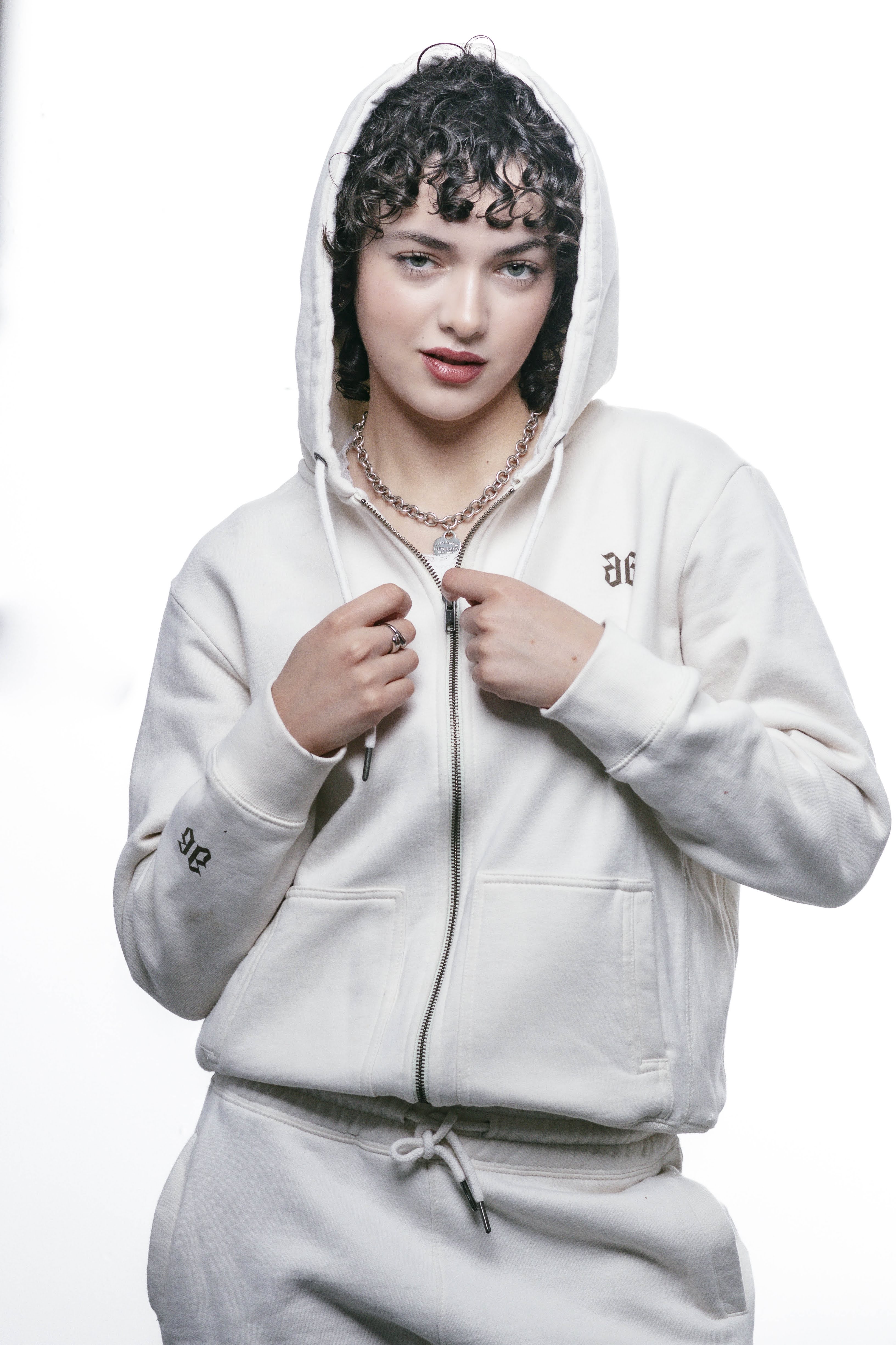 CREAM ORGANIC ZIP UP HOODIE – BADDIE WORLDWIDE CO